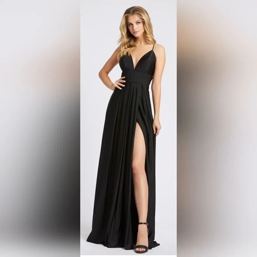 Mac Duggal 26165 Plunge V-Neck High Slit Gown New Size 8 Black